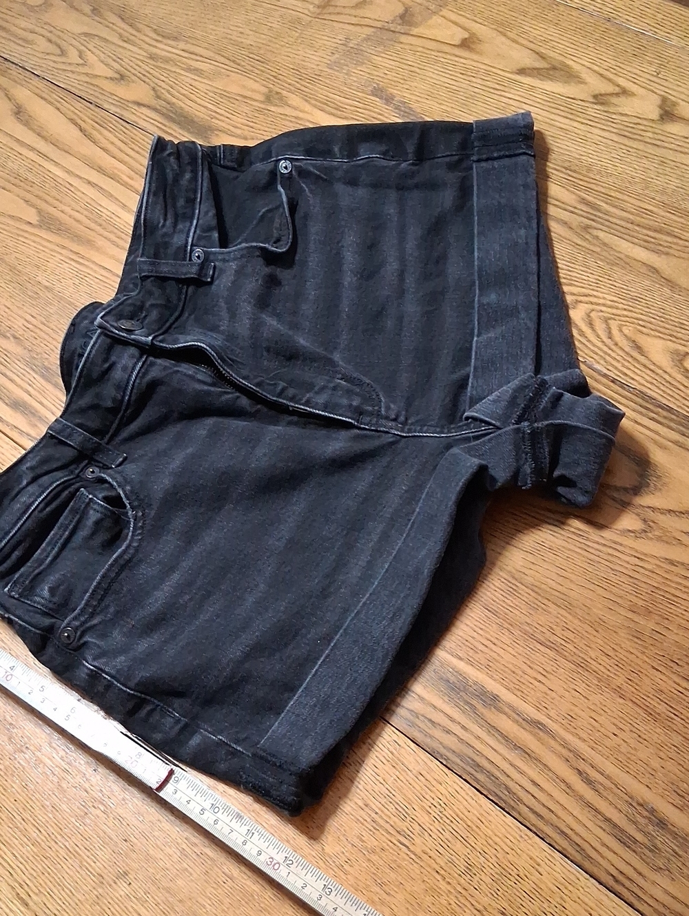 AMERICAN EAGLE JEAN MOM SHORTS WOMENS 12 BLACK Used STRETCH Denim CUFFED CUFF